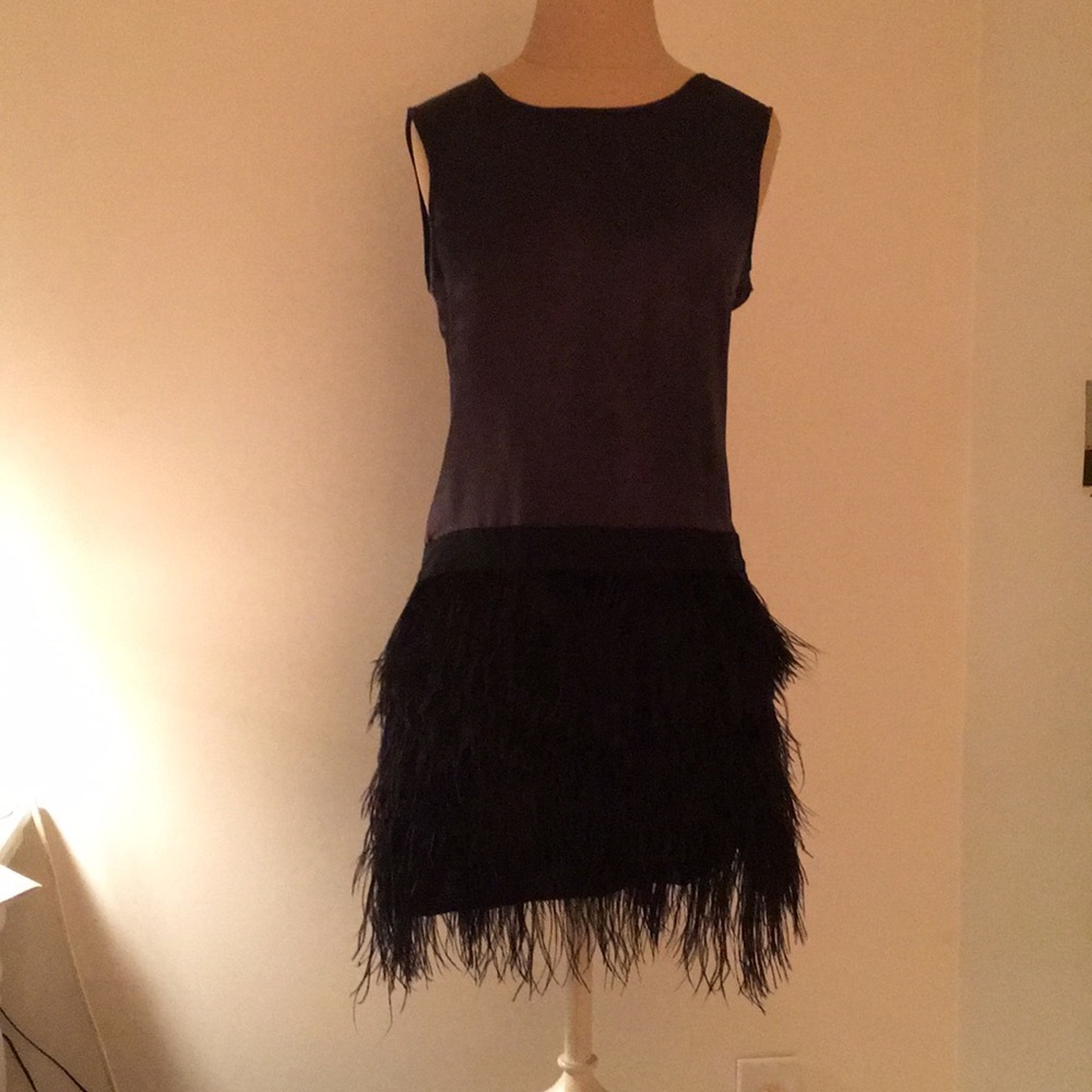Theory Feather Dress - Picture 2 of 6